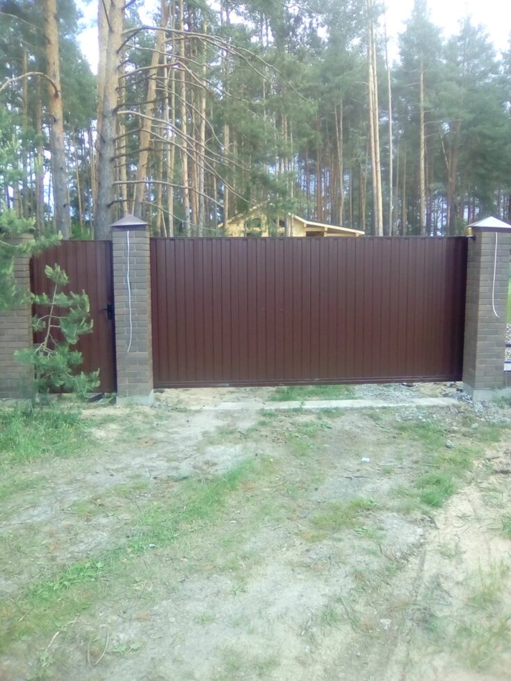 Откатные ворота 2.0х4.6 от компании ИП Антонов А. В. - фото 1