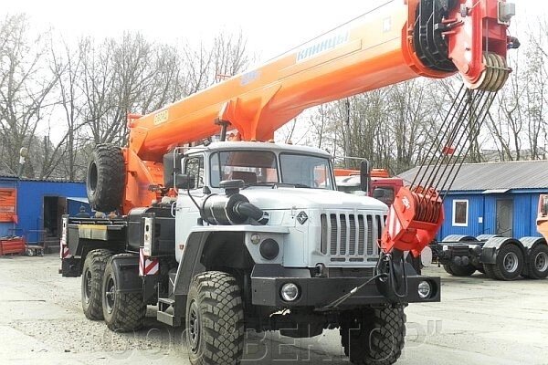 Автокран "Клинцы" КС-55713-3К-4 шасси Урал 5557, г/п 25т., 31м. от компании ООО "ВЕКТОР" - фото 1