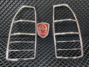 Хромированные накладки на задние фонари пластик (Wellstar) для Toyota Prado 90