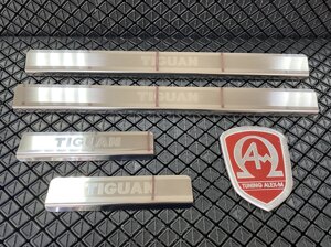 Накладки на пороги салона (на проём двери, на металл) из нержавеющей стали (Russtal) для VW Tiguan 2016-