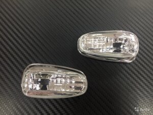Повторители поворотов в крылья хрустальные прозрачные под лампы для Mercedes w210