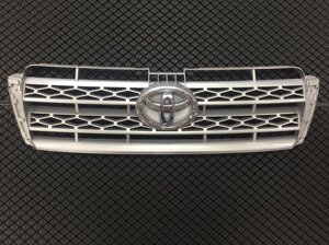 Решётка радиатора серебро в стиле Land Rover для Toyota Prado 150 2009-2013