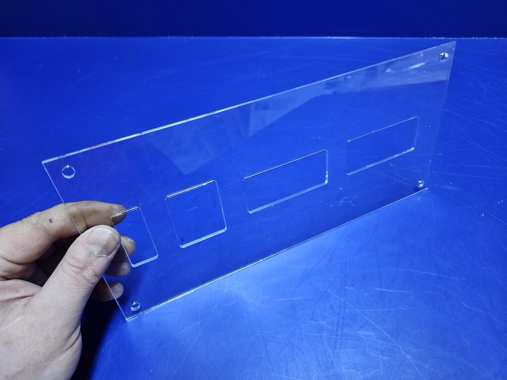 Деталь панель, прозрачный акрил 2мм. от компании Изделия из оргстекла Plexiglas, акрила, Пэт, ПВХ. POS материалы. - фото 1