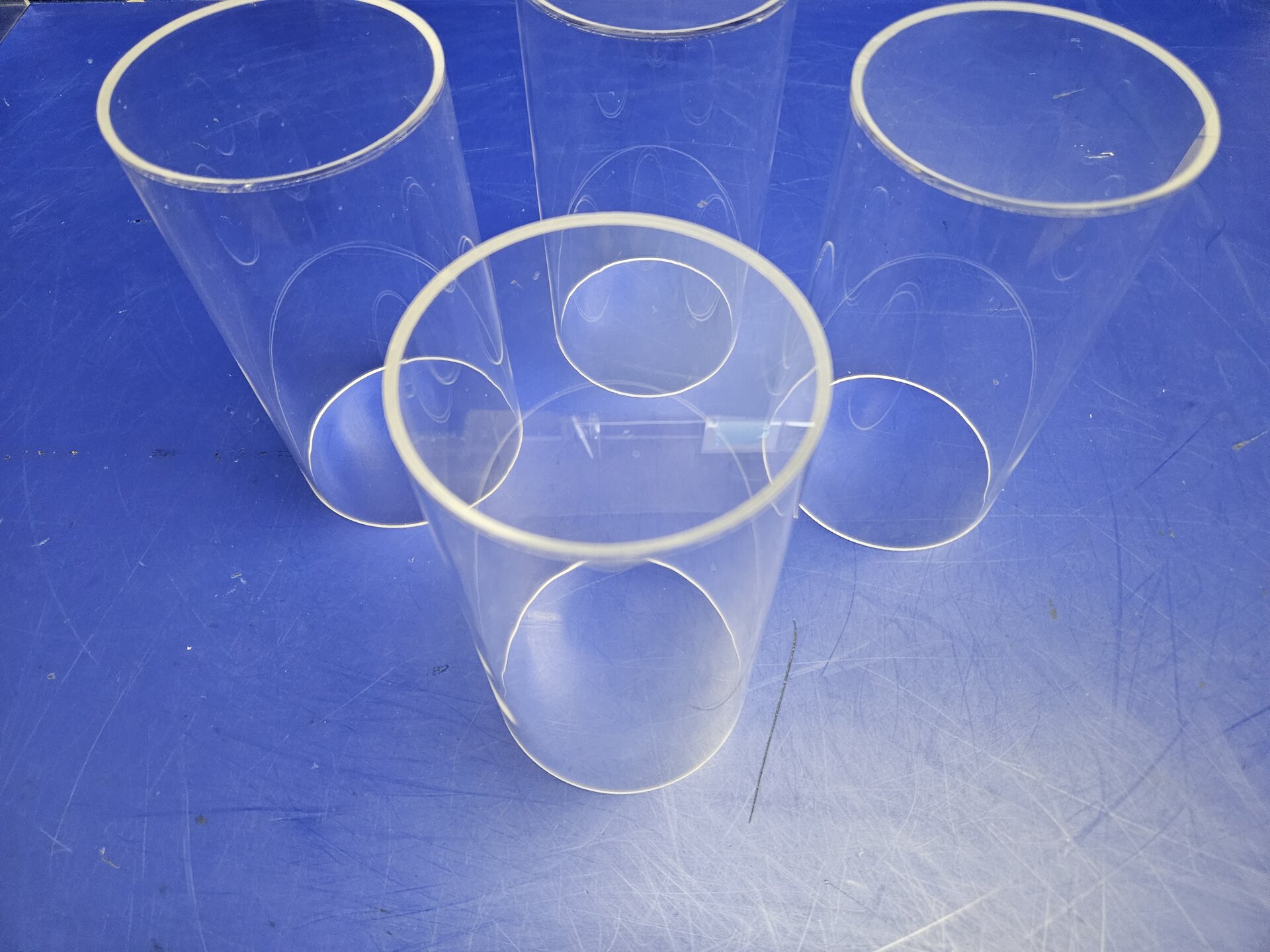 Колонны из органического стекла - фото pic_c049f6b19bec2a07f1b51fdf1b2c2149_1920x9000_1.jpg