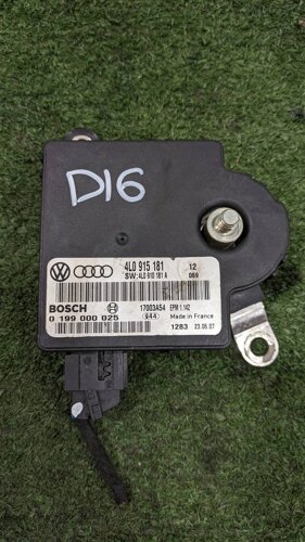 Блок электронный для Audi Q7 (4LB) 4L0915181