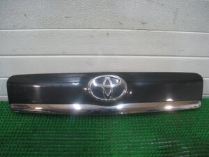 Накладка крышки багажника для Toyota RAV4 A30 7680142130B2