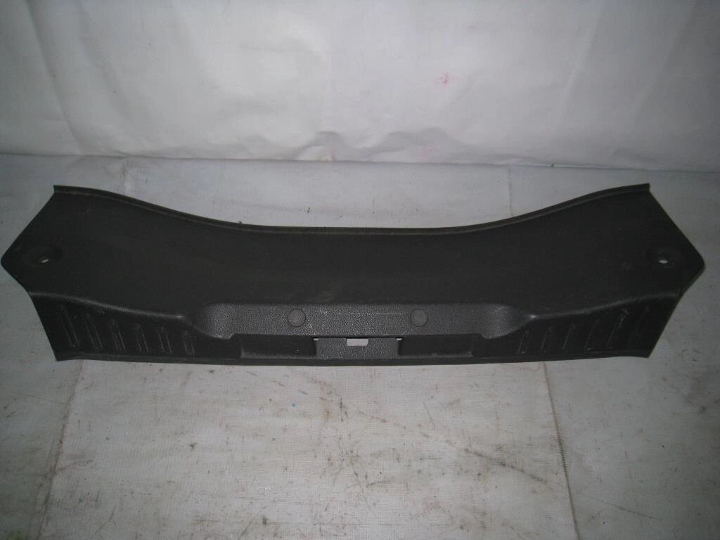 Обшивка задней панели для Ford Focus 2 (CB4) 1534344 - Авторазбор Моторист-НН