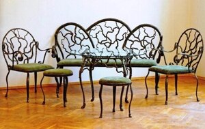 Кованый набор мебели: стулья, стол, диван и пуф
