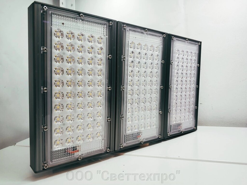 Прожектор модульный 3-модуль P150w DDS от компании ООО "Светтехпро" - фото 1