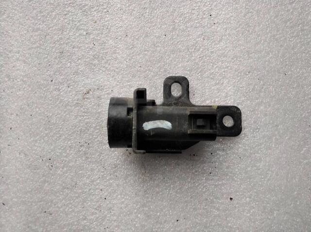 Выключатель концевой капота 938802S000 Hyundai ix35 Хендай АйИкс 35 б/у ##от компании## РазборАавто66 - ##фото## 1