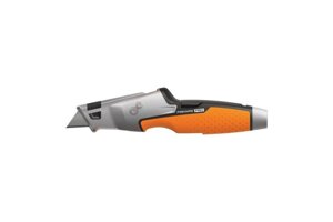 FISKARS Нож малярный со сменным лезвием CarbonMax 1 027 225