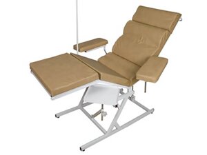 Кресло донорское КДн —Диакомс»трехсекционное с управляемым наклоном