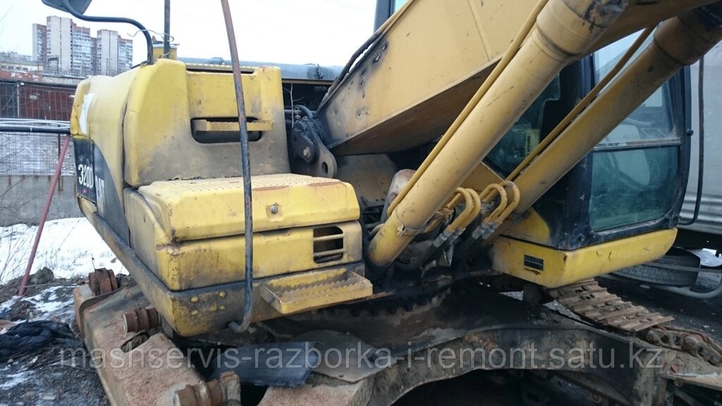 Экскаватор Caterpillar 320DL на запчасти на разбор от компании ГК "МашСервис" Запчасти и Ремонт спецтехники - фото 1