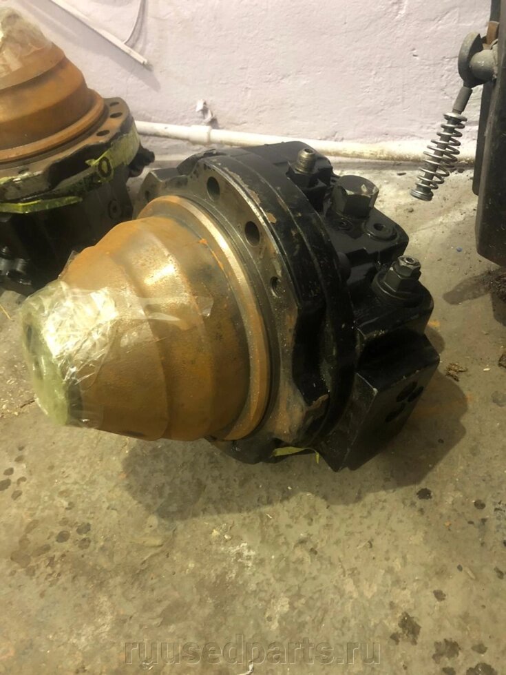 Гидромотор хода Хитачи Hitachi ZX330, ZX270, HMGF68DA, 9150848, 9195488, 9195488 новый от компании ГК "МашСервис" Запчасти и Ремонт спецтехники - фото 1