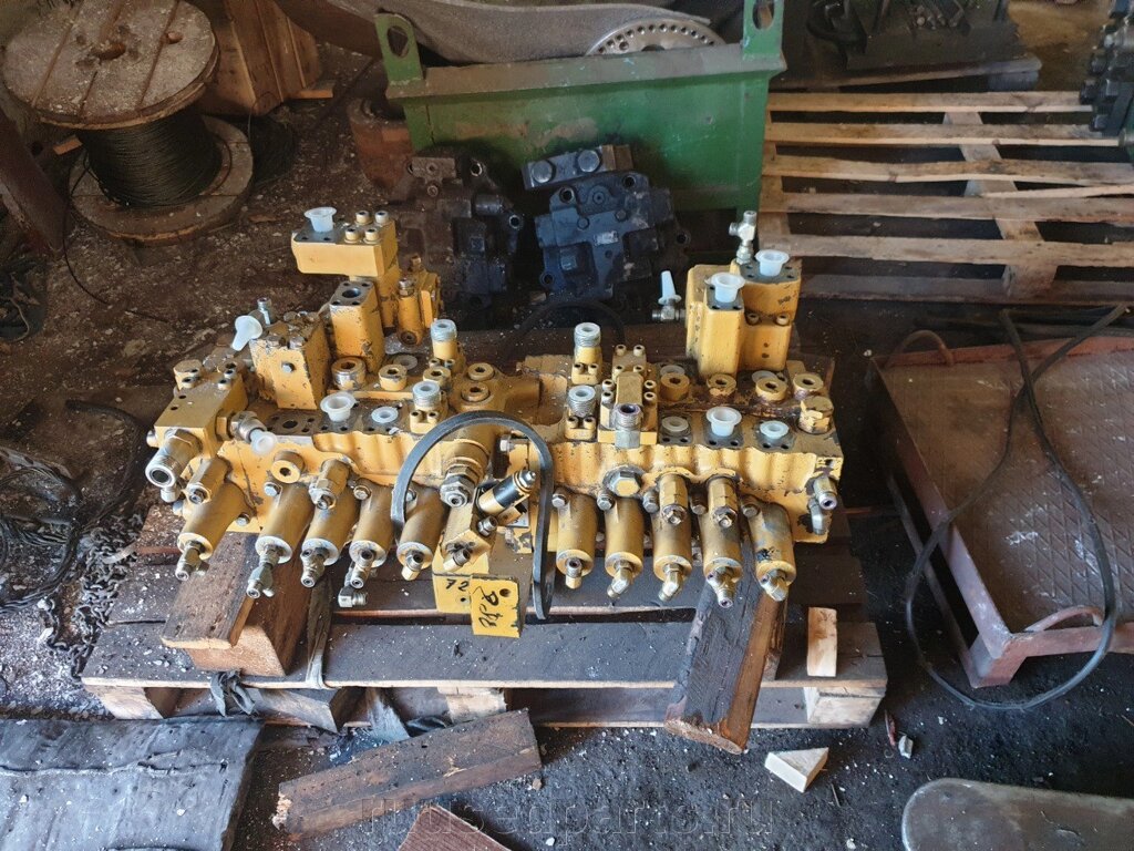 Гидрораспределитель Cat 330D и 336D распределитель 285-1345, 352-7111, 255-5661, 323-7898, 352-6857,352-7113 от компании ГК "МашСервис" Запчасти и Ремонт спецтехники - фото 1