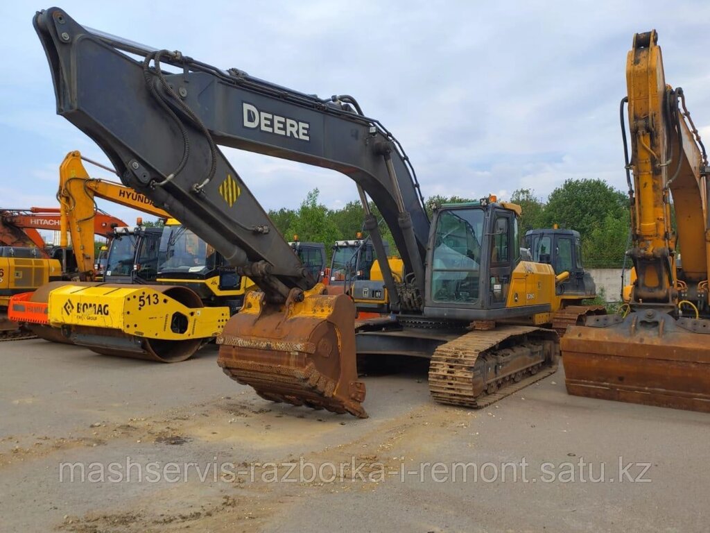 John Deere E260LC от компании ГК "МашСервис" Запчасти и Ремонт спецтехники - фото 1