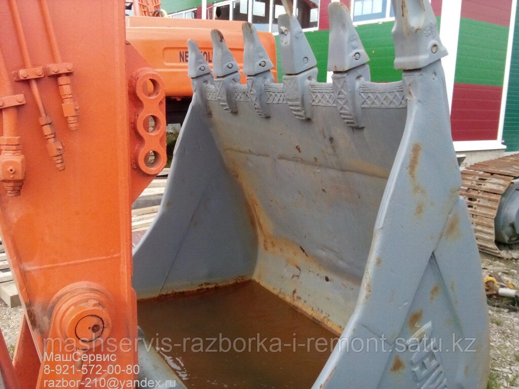 Ножи, коронки, зубья для экскаваторов и бульдозеров и грейдеров от компании ГК "МашСервис" Запчасти и Ремонт спецтехники - фото 1