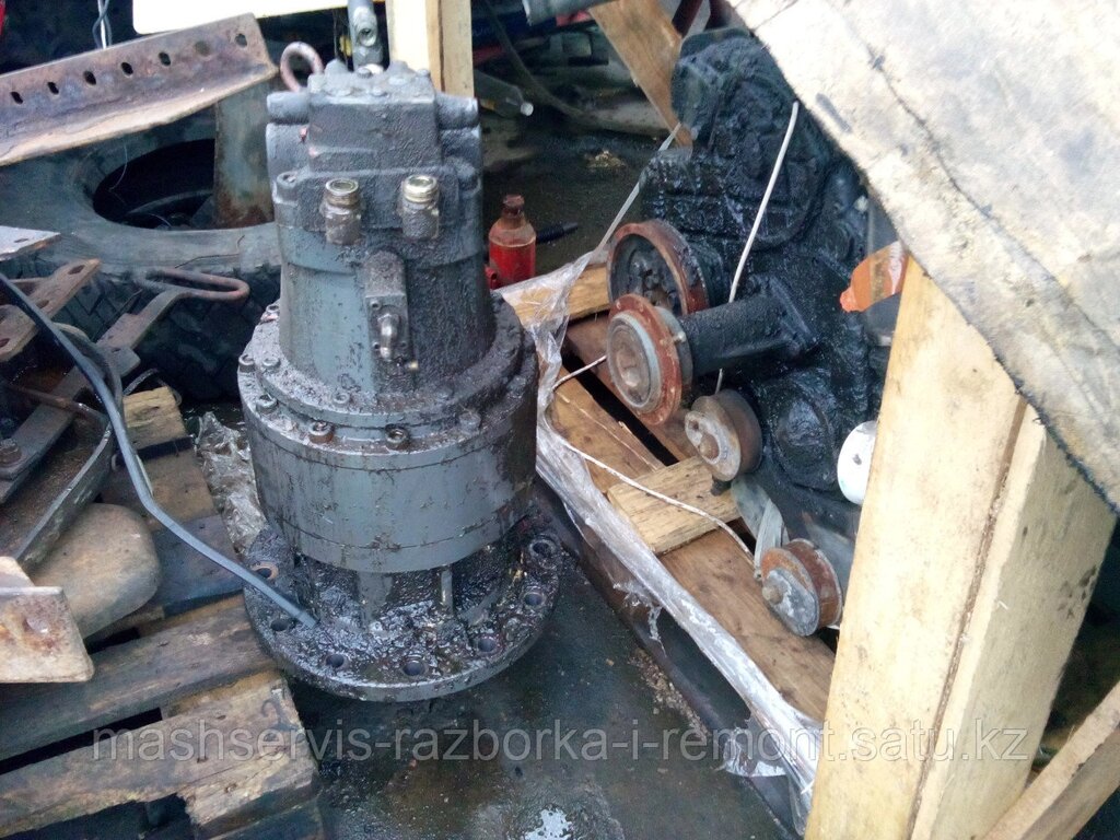Редуктор поворота Volvo 14516445, 14541069, 14541068, 14550091 от компании ГК "МашСервис" Запчасти и Ремонт спецтехники - фото 1