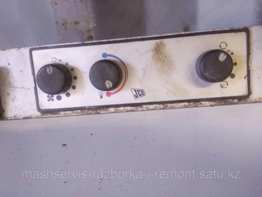 Запчасти для спецтехники, табло, джойстики, монитор, дисплей, панель от компании ГК "МашСервис" Запчасти и Ремонт спецтехники - фото 1