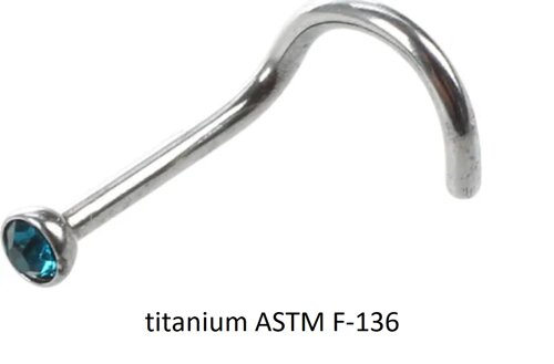 Нострилы 0,8*6,5*2 мм из титанового сплава ASTM F-136 со стразом голубой циркон