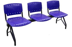 Секция трёхместная с пластиковыми сидениями и спинками
