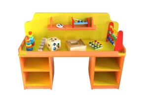 Стол дидактический лдсп желтый + оранжевый (кромка оранжевая) с игрушками