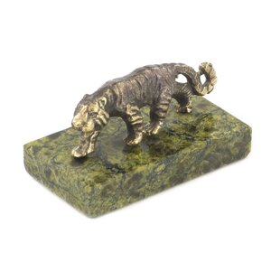 Статуэтка фигурка "Тигр" из бронзы и камня - символ 2022 года