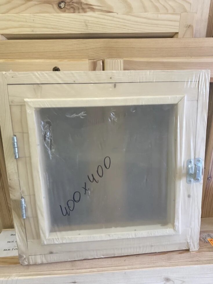 Окно бюджетное 400*400 с одним стеклом листовое стекло шумоизоляция из массива сосны квадратной формы от компании АртУют - строительство каркасных домов, бань и бытовок в Ярославле - фото 1