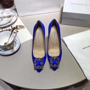 Туфли Manolo Blahnik Hangisi