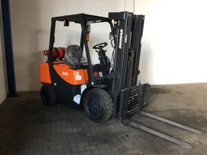 Бензиновый вилочный погрузчик Doosan G30G