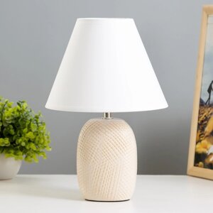 Настольная лампа "Лоренза" Е14 40Вт белый 20х20х28,5 см RISALUX