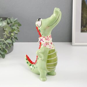 Сувенир керамика "Крокодил с косынкой" зелёный 14,2х9,5х24,5 см