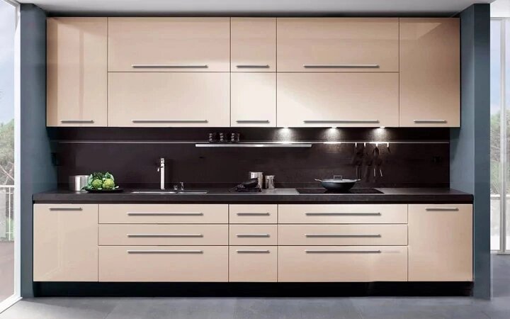 Кухонный гарнитур 05 от компании ExpertMK - производство корпусной мебели - фото 1