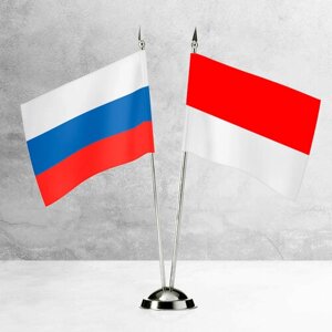 Настольные флаги России и Индонезии на пластиковой подставке под золото