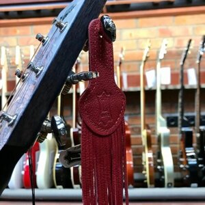 Ремень для гитары акустической, электрогитары Levys MPF01-RED, кожаный