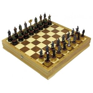 Шахматы исторические с раскрашенными фигурами «Великая Отечественная Война» RTS-53. D