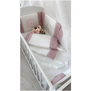 Бортики в детскую кроватку для новорожденного "Вдохновение", пудровый, 4 подушки, в прямоугольную кроватку 120*60 см