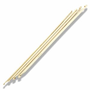 Набор бамбуковых двухсторонних крючков для вязания 4шт. d-3мм,4мм,5мм,6мм, длина- 24см, цвет: бледно-желтый