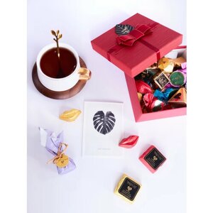 Конфеты шоколадные в подарочной коробке