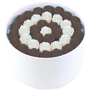 Подарок к пасхе шоколадные розы CHOCO STORY - 37 шт. в Белой шляпной коробке, Белый и Молочный Бельгийский шоколад - круглый узор, 444 гр. Z37-B-BSH-O