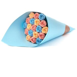 Подарок к пасхе шоколадный букет из 19 розочек CHOCO STORY, в Голубой подарочной бумаге: Розовый, Оранжевый и Голубой Бельгийский шоколад, 228 гр. B19-G-ROG
