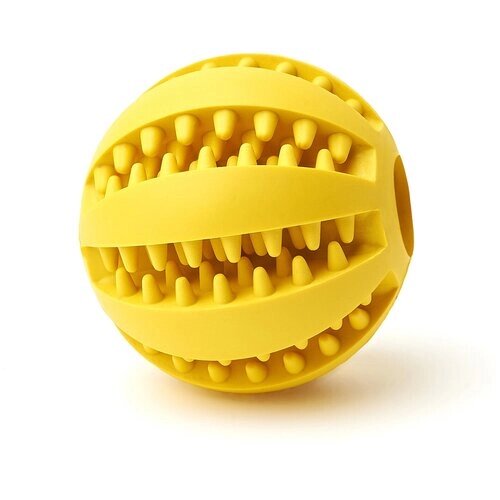 Игрушка мяч для собак резиновый неубиваемый "Чистые Клыки", "Играй Гуляй", со вкусом мяты, цвет: жёлтый, диаметр 5 см