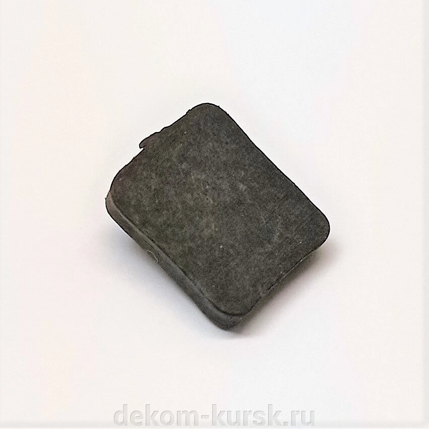 Крышка щёткодержателя, квадрат 9,3х11,3, дисковой пилы ЭПД-1500/185D, ЭПД-1500/165D Калибр от компании Сервисный центр "Деком" - запчасти насосов, компрессоров, инструмента - фото 1