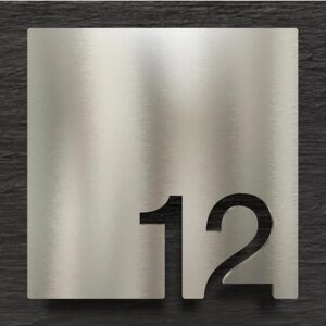 Номер квартиры 12 металлическая табличка на дверь