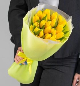 Букет Желтых Тюльпанов в упаковке