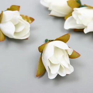 Бутон на ножке для декорирования "Роза Мондиаль" белая 1,7х3 см