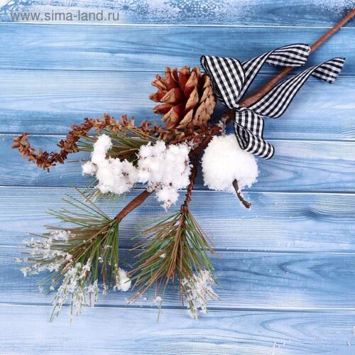 Декор "Зимнее очарование" шишка яблоко ягоды в снегу бантик 29 см