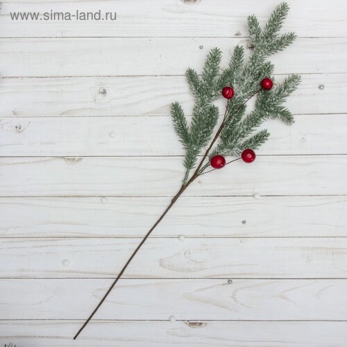 Декор "Зимние мечты" ягоды на снежной ели, 50 см