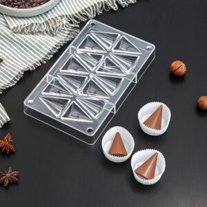 Форма для шоколада и конфет «Средний конус», 14 ячеек, 20122,5 см, ячейка 4,13,21,8 см