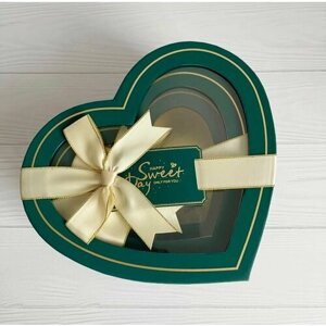 Коробка подарочная в виде сердца зеленая 26 см